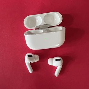 Apple AirPods Pro Bluetooth Earbuds